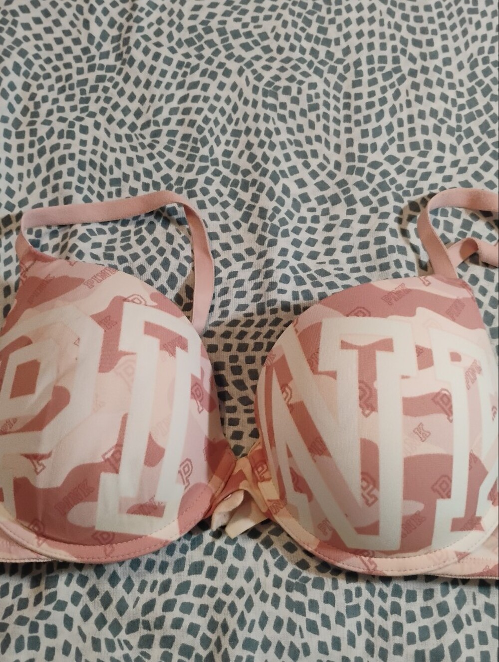 Victoria secret Push Up Bra Size 34 D